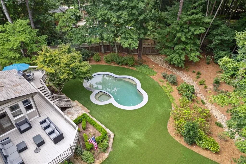 1810 Brandon Hall Drive, Atlanta, Georgia 30350, 5 Bedrooms Bedrooms, ,5 BathroomsBathrooms,Residential,Sold,1810 Brandon Hall Drive,7186519