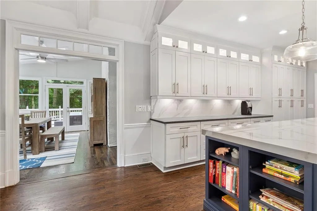 1810 Brandon Hall Drive, Atlanta, Georgia 30350, 5 Bedrooms Bedrooms, ,5 BathroomsBathrooms,Residential,Sold,1810 Brandon Hall Drive,7186519