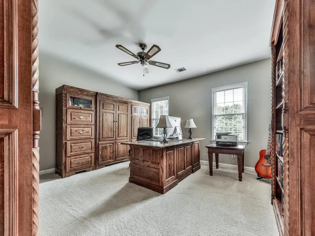 7690 Dunvegan Close, Sandy Springs, Georgia 30350, 4 Bedrooms Bedrooms, ,3 BathroomsBathrooms,Residential,Sold,7690 Dunvegan Close,6961774