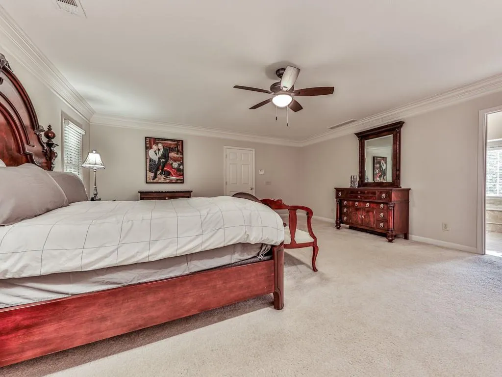 7690 Dunvegan Close, Sandy Springs, Georgia 30350, 4 Bedrooms Bedrooms, ,3 BathroomsBathrooms,Residential,Sold,7690 Dunvegan Close,6961774