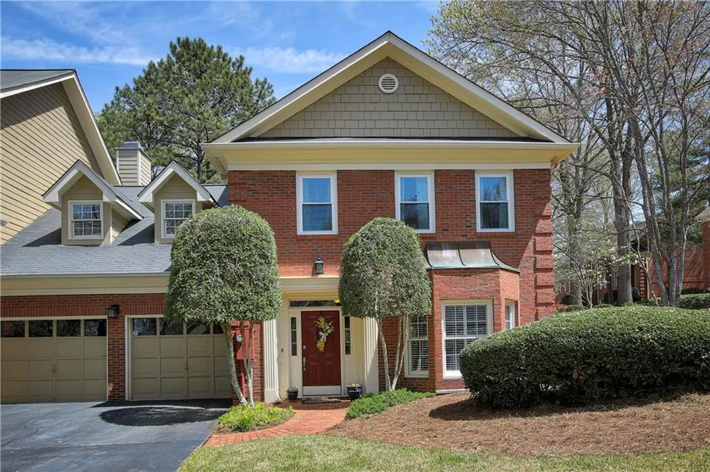 7155 Roswell Road Unit 43, Sandy Springs, Georgia 30328, 3 Bedrooms Bedrooms, ,2 BathroomsBathrooms,Residential,Sold,7155 Roswell Road Unit 43,5993821