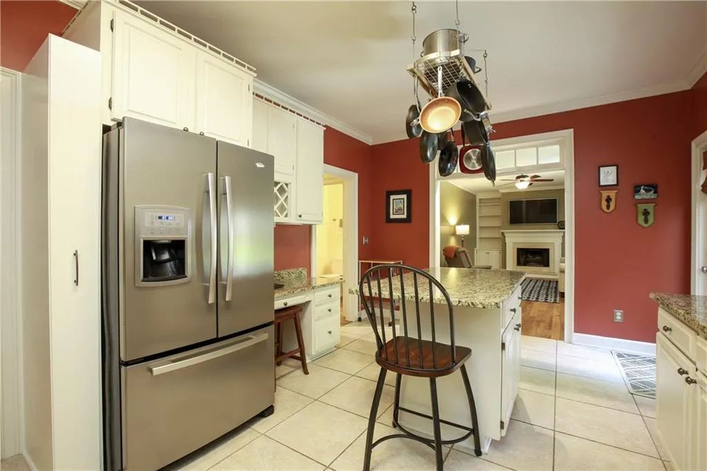 7155 Roswell Road Unit 43, Sandy Springs, Georgia 30328, 3 Bedrooms Bedrooms, ,2 BathroomsBathrooms,Residential,Sold,7155 Roswell Road Unit 43,5993821