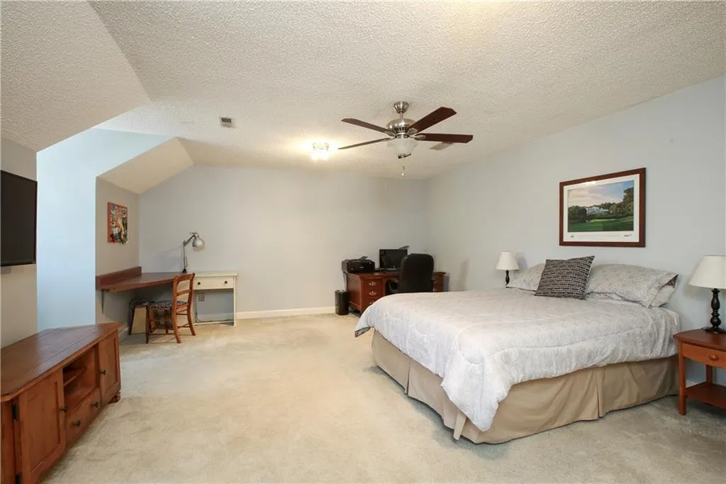 7155 Roswell Road Unit 43, Sandy Springs, Georgia 30328, 3 Bedrooms Bedrooms, ,2 BathroomsBathrooms,Residential,Sold,7155 Roswell Road Unit 43,5993821