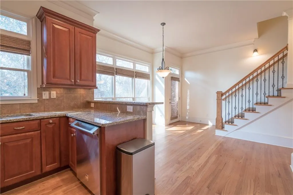 390 Mystic Ridge Lane, Atlanta, Georgia 30342, 4 Bedrooms Bedrooms, ,3 BathroomsBathrooms,Residential,Sold,390 Mystic Ridge Lane,6878123