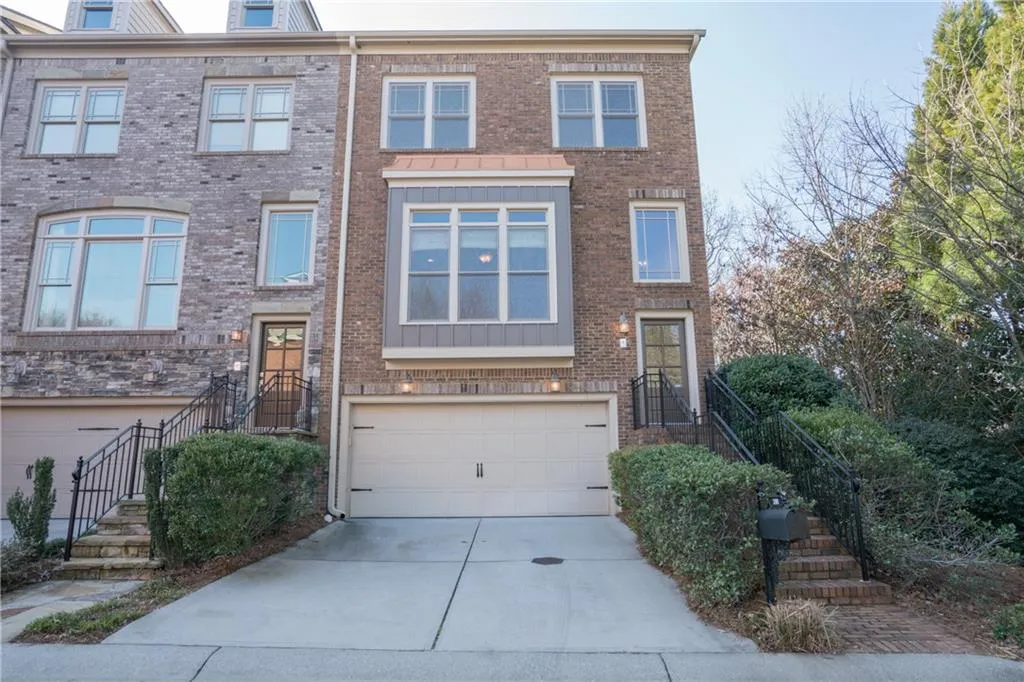 390 Mystic Ridge Lane, Atlanta, Georgia 30342, 4 Bedrooms Bedrooms, ,3 BathroomsBathrooms,Residential,Sold,390 Mystic Ridge Lane,6878123