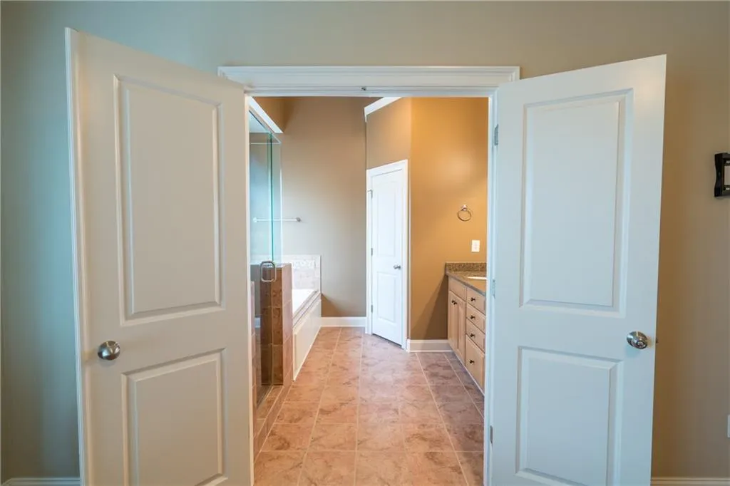 390 Mystic Ridge Lane, Atlanta, Georgia 30342, 4 Bedrooms Bedrooms, ,3 BathroomsBathrooms,Residential,Sold,390 Mystic Ridge Lane,6878123