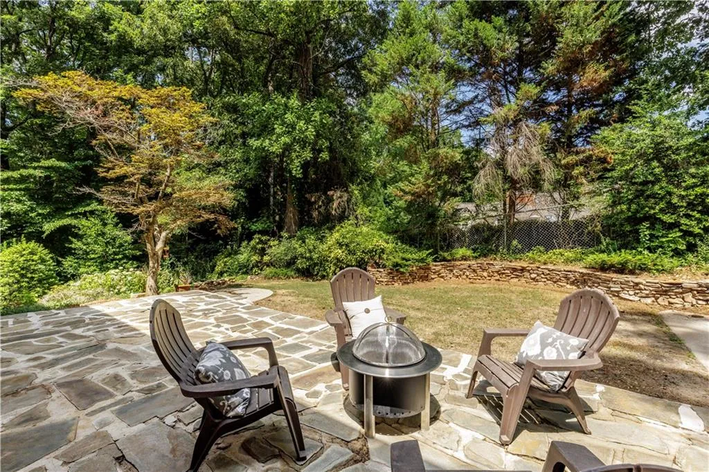 6510 River Chase Circle, Atlanta, Georgia 30328, 4 Bedrooms Bedrooms, ,3 BathroomsBathrooms,Residential,Sold,6510 River Chase Circle,7409693