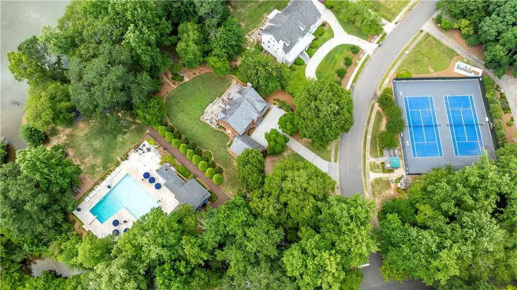 6510 River Chase Circle, Atlanta, Georgia 30328, 4 Bedrooms Bedrooms, ,3 BathroomsBathrooms,Residential,Sold,6510 River Chase Circle,7409693