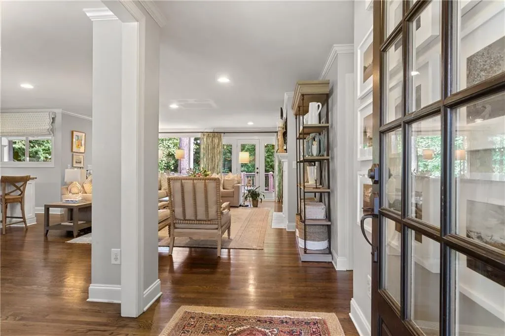 464 Carolwood Lane, Atlanta, Georgia 30342, 3 Bedrooms Bedrooms, ,2 BathroomsBathrooms,Residential,Sold,464 Carolwood Lane,6940482 464 Carolwood Lane, Atlanta, Georgia 30342, 3 Bedrooms Bedrooms, ,2 BathroomsBathrooms,Residential,Sold,464 Carolwood Lane,6940482