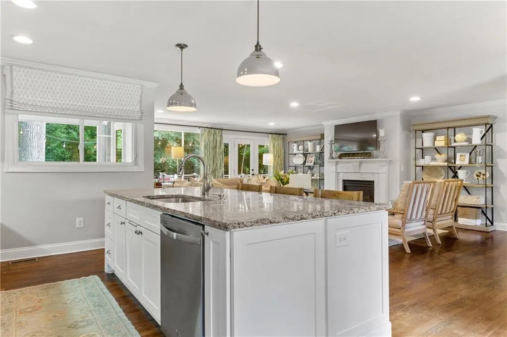 464 Carolwood Lane, Atlanta, Georgia 30342, 3 Bedrooms Bedrooms, ,2 BathroomsBathrooms,Residential,Sold,464 Carolwood Lane,6940482 464 Carolwood Lane, Atlanta, Georgia 30342, 3 Bedrooms Bedrooms, ,2 BathroomsBathrooms,Residential,Sold,464 Carolwood Lane,6940482