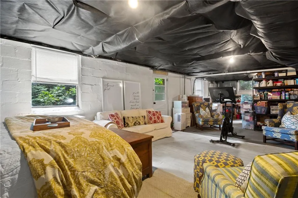 464 Carolwood Lane, Atlanta, Georgia 30342, 3 Bedrooms Bedrooms, ,2 BathroomsBathrooms,Residential,Sold,464 Carolwood Lane,6940482 464 Carolwood Lane, Atlanta, Georgia 30342, 3 Bedrooms Bedrooms, ,2 BathroomsBathrooms,Residential,Sold,464 Carolwood Lane,6940482