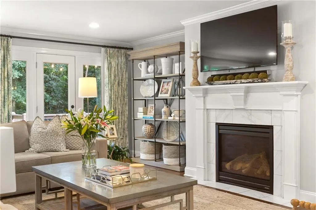 464 Carolwood Lane, Atlanta, Georgia 30342, 3 Bedrooms Bedrooms, ,2 BathroomsBathrooms,Residential,Sold,464 Carolwood Lane,6940482 464 Carolwood Lane, Atlanta, Georgia 30342, 3 Bedrooms Bedrooms, ,2 BathroomsBathrooms,Residential,Sold,464 Carolwood Lane,6940482