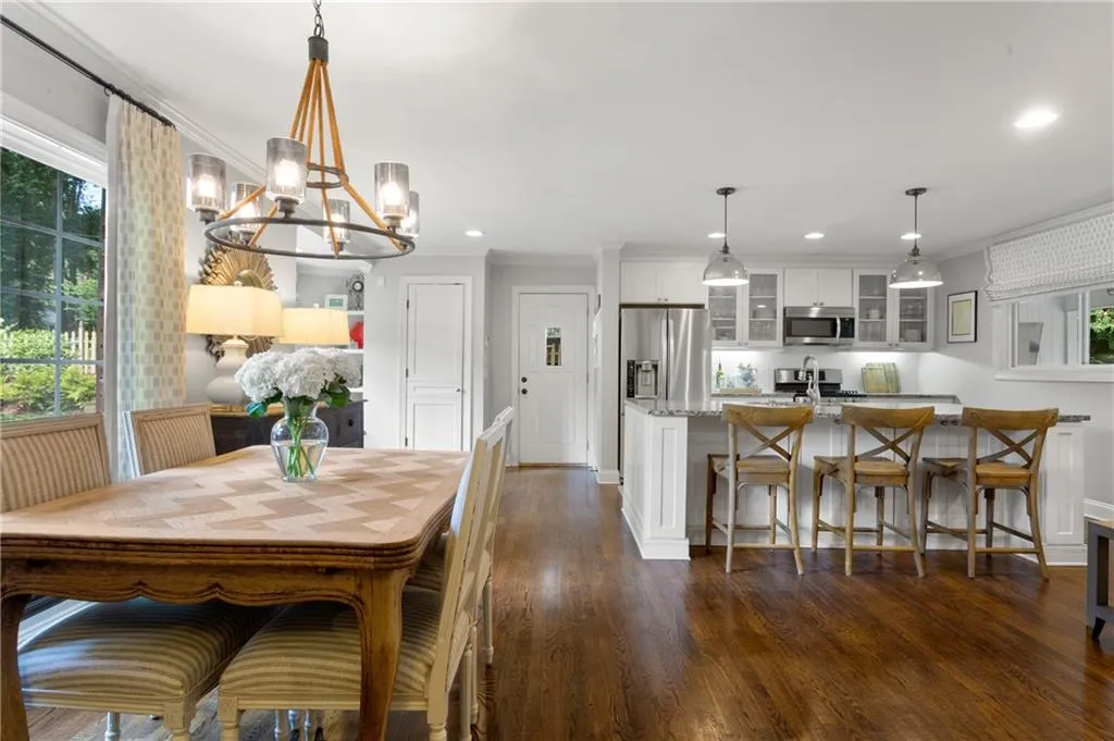 464 Carolwood Lane, Atlanta, Georgia 30342, 3 Bedrooms Bedrooms, ,2 BathroomsBathrooms,Residential,Sold,464 Carolwood Lane,6940482 464 Carolwood Lane, Atlanta, Georgia 30342, 3 Bedrooms Bedrooms, ,2 BathroomsBathrooms,Residential,Sold,464 Carolwood Lane,6940482