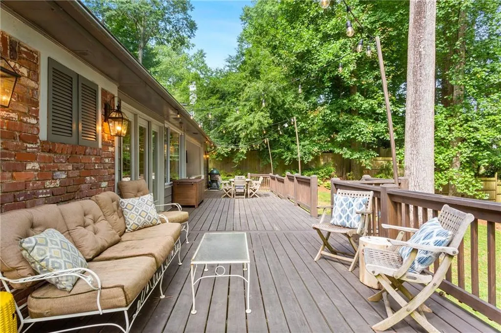 464 Carolwood Lane, Atlanta, Georgia 30342, 3 Bedrooms Bedrooms, ,2 BathroomsBathrooms,Residential,Sold,464 Carolwood Lane,6940482 464 Carolwood Lane, Atlanta, Georgia 30342, 3 Bedrooms Bedrooms, ,2 BathroomsBathrooms,Residential,Sold,464 Carolwood Lane,6940482