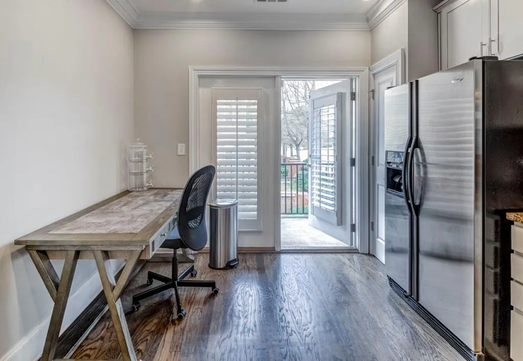 171 Le Gran Court, Sandy Springs, Georgia 30328, 2 Bedrooms Bedrooms, ,2 BathroomsBathrooms,Residential,Sold,171 Le Gran Court,6666640