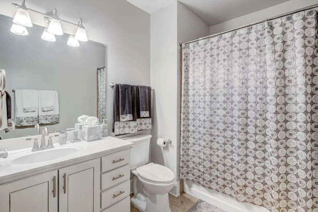 171 Le Gran Court, Sandy Springs, Georgia 30328, 2 Bedrooms Bedrooms, ,2 BathroomsBathrooms,Residential,Sold,171 Le Gran Court,6666640