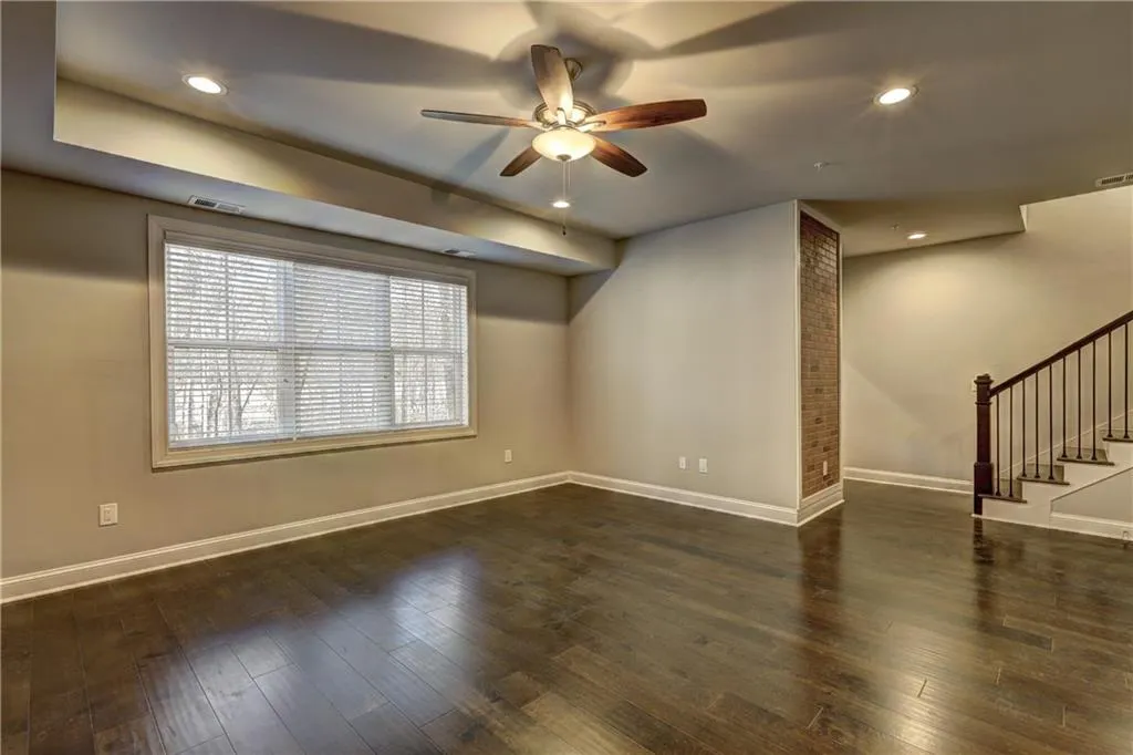 8022 Linfield Way, Sandy Springs, Georgia 30350, 3 Bedrooms Bedrooms, ,2 BathroomsBathrooms,Residential,Sold,8022 Linfield Way,7200491