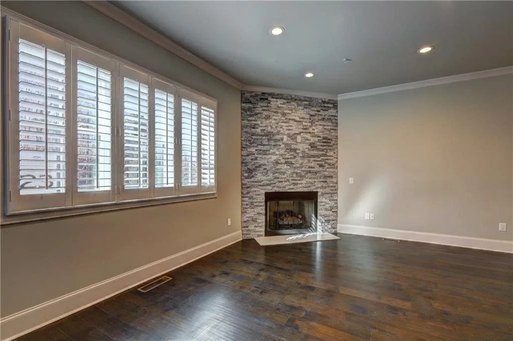 8022 Linfield Way, Sandy Springs, Georgia 30350, 3 Bedrooms Bedrooms, ,2 BathroomsBathrooms,Residential,Sold,8022 Linfield Way,7200491