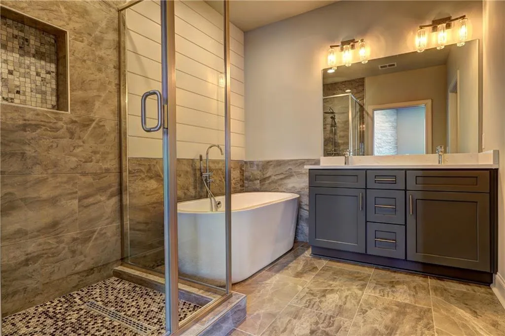 8022 Linfield Way, Sandy Springs, Georgia 30350, 3 Bedrooms Bedrooms, ,2 BathroomsBathrooms,Residential,Sold,8022 Linfield Way,7200491