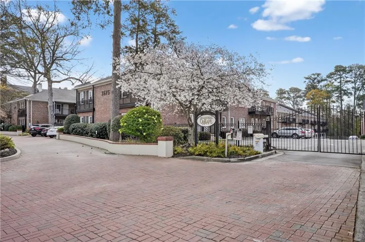 Gated Entry off Peachtree Rd