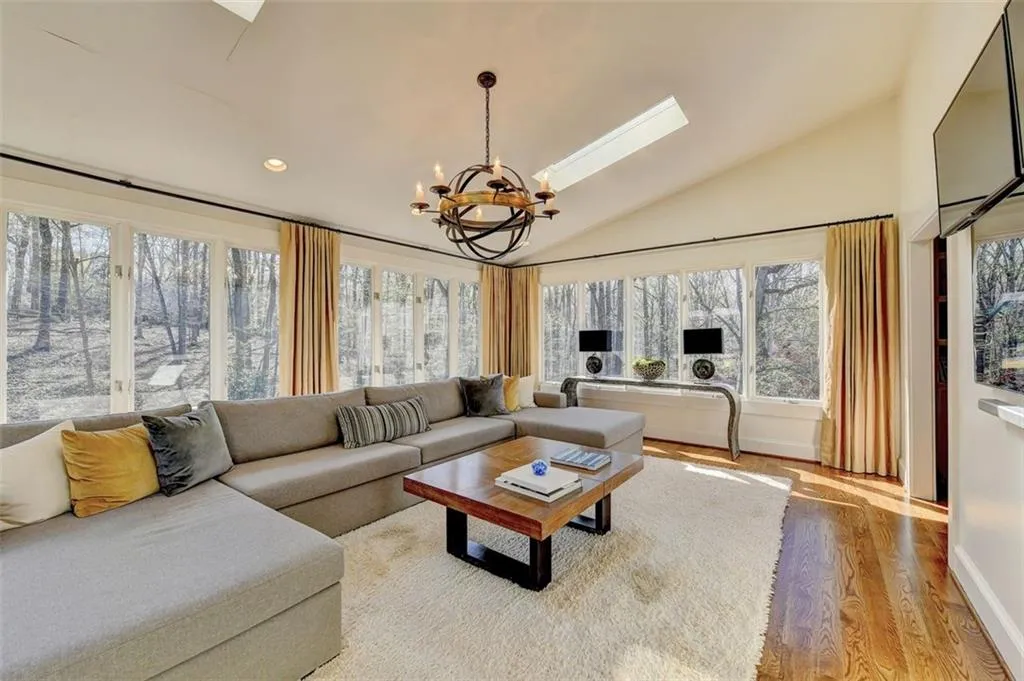 8980 River Run, Atlanta, Georgia 30350, 4 Bedrooms Bedrooms, ,3 BathroomsBathrooms,Residential,Sold,8980 River Run,7027424