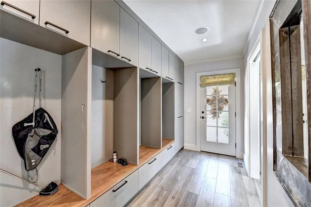 8980 River Run, Atlanta, Georgia 30350, 4 Bedrooms Bedrooms, ,3 BathroomsBathrooms,Residential,Sold,8980 River Run,7027424