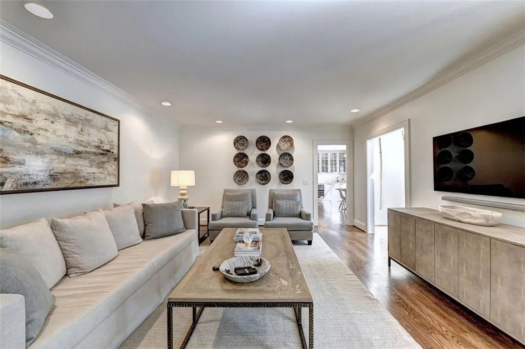 8980 River Run, Atlanta, Georgia 30350, 4 Bedrooms Bedrooms, ,3 BathroomsBathrooms,Residential,Sold,8980 River Run,7027424