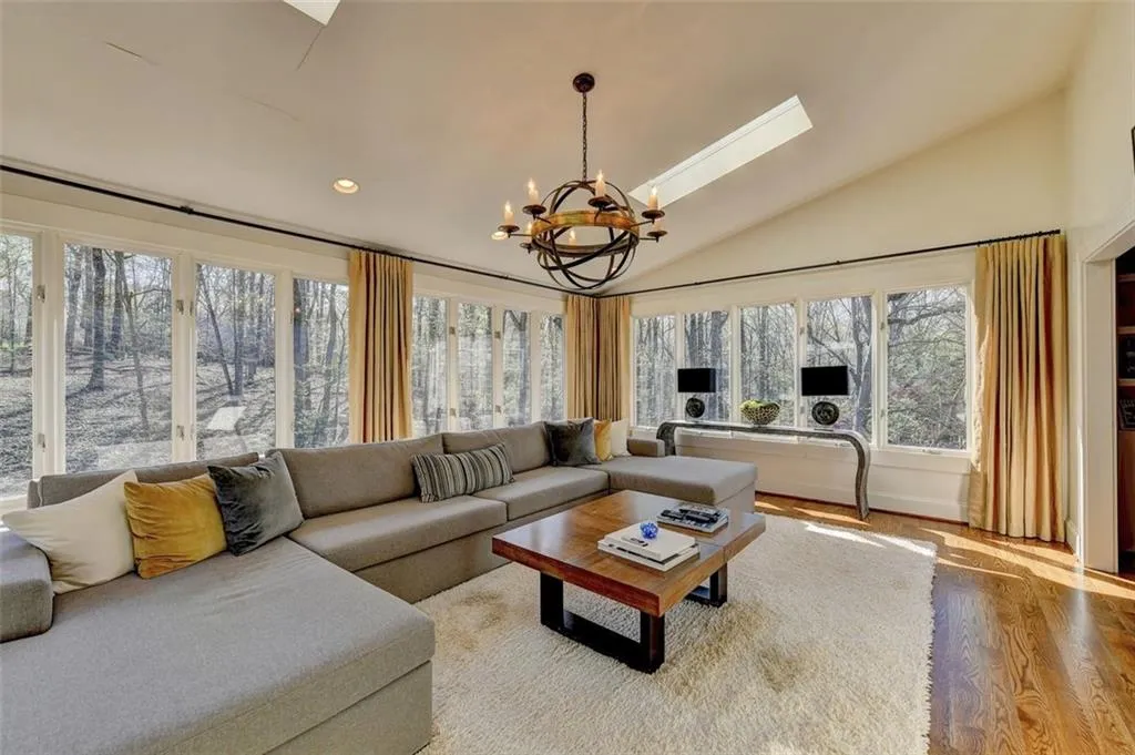 8980 River Run, Atlanta, Georgia 30350, 4 Bedrooms Bedrooms, ,3 BathroomsBathrooms,Residential,Sold,8980 River Run,7027424