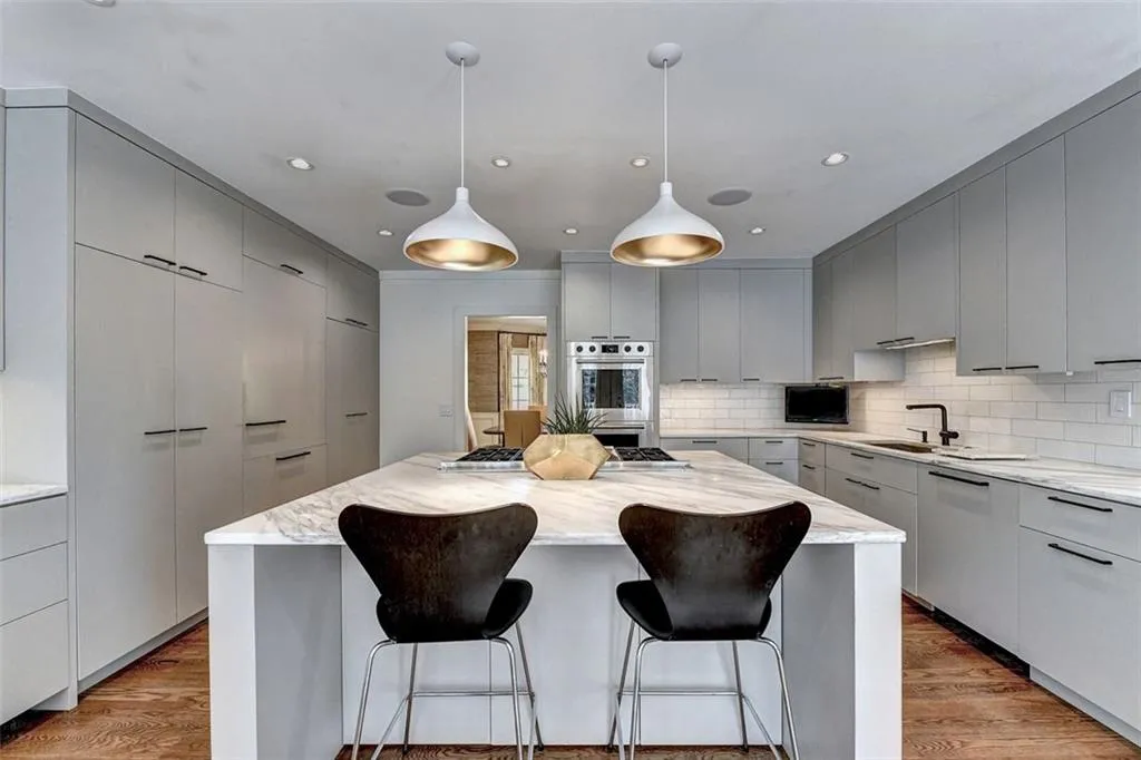 8980 River Run, Atlanta, Georgia 30350, 4 Bedrooms Bedrooms, ,3 BathroomsBathrooms,Residential,Sold,8980 River Run,7027424