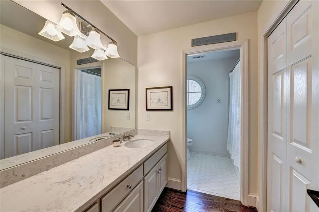 8980 River Run, Atlanta, Georgia 30350, 4 Bedrooms Bedrooms, ,3 BathroomsBathrooms,Residential,Sold,8980 River Run,7027424