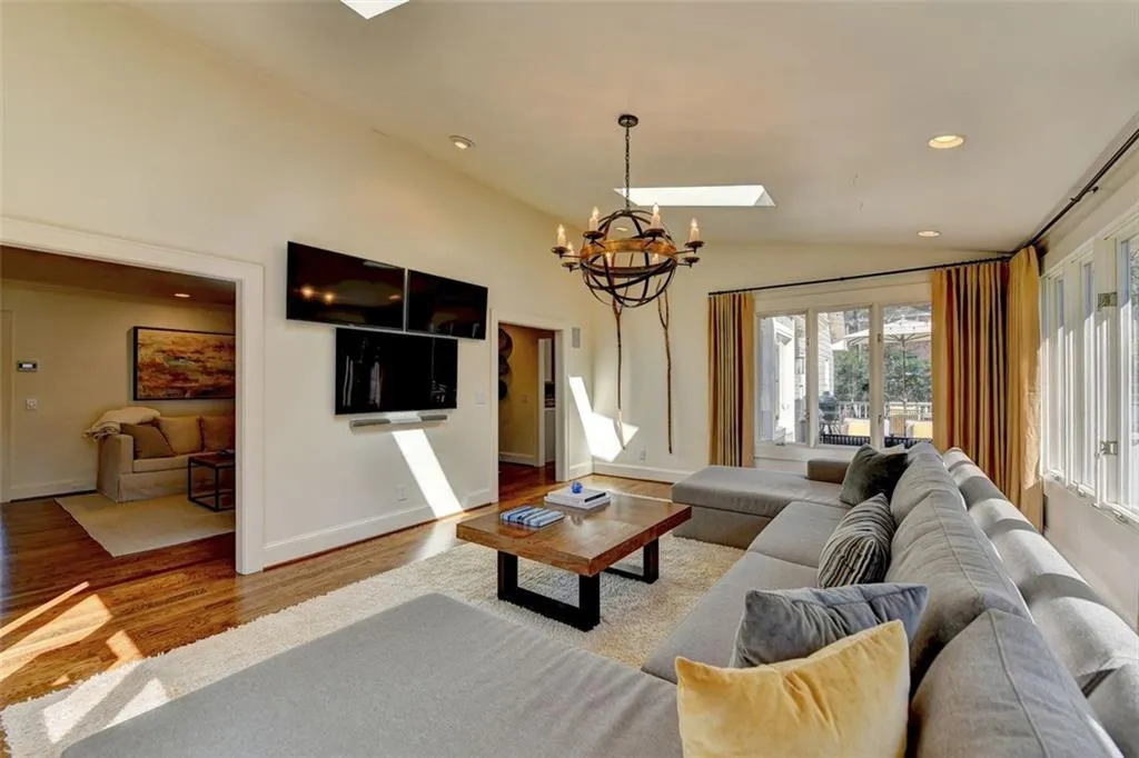 8980 River Run, Atlanta, Georgia 30350, 4 Bedrooms Bedrooms, ,3 BathroomsBathrooms,Residential,Sold,8980 River Run,7027424