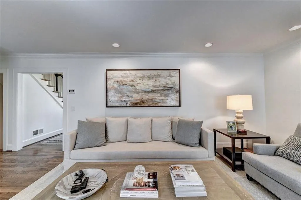 8980 River Run, Atlanta, Georgia 30350, 4 Bedrooms Bedrooms, ,3 BathroomsBathrooms,Residential,Sold,8980 River Run,7027424