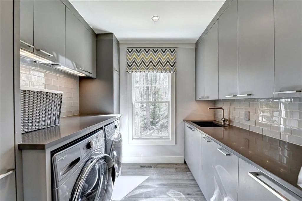 8980 River Run, Atlanta, Georgia 30350, 4 Bedrooms Bedrooms, ,3 BathroomsBathrooms,Residential,Sold,8980 River Run,7027424