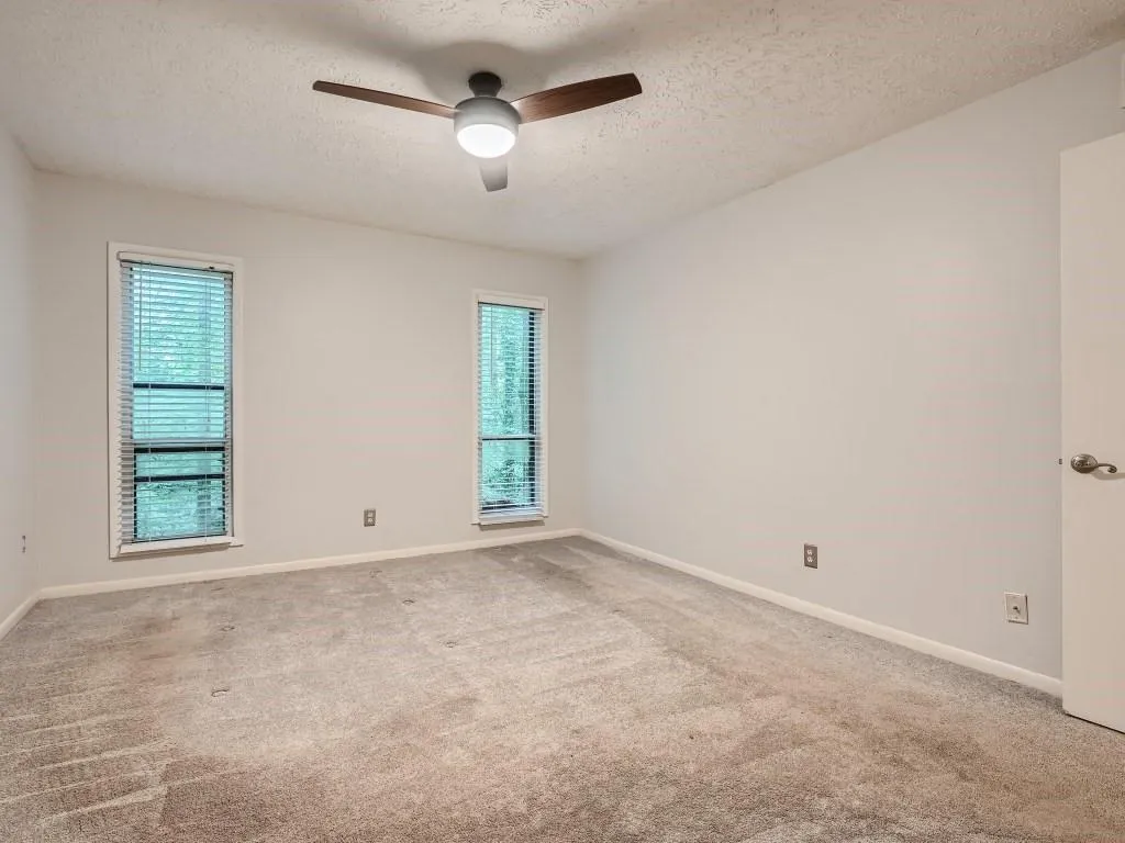 5143 Roswell Road Unit 1, Sandy Springs, Georgia 30342, 2 Bedrooms Bedrooms, ,1 BathroomBathrooms,Residential,Sold,5143 Roswell Road Unit 1,7217916