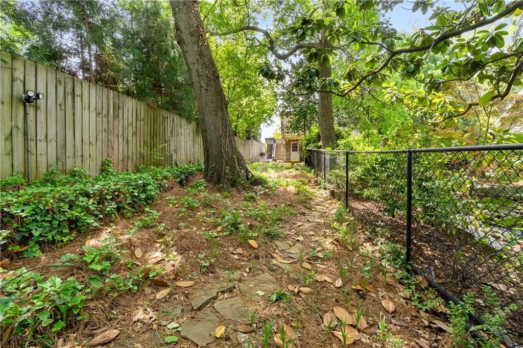 490 Rock Springs Road Ne, Atlanta, Georgia 30324, 4 Bedrooms Bedrooms, ,4 BathroomsBathrooms,Residential,For Sale,490 Rock Springs Road Ne,7610661