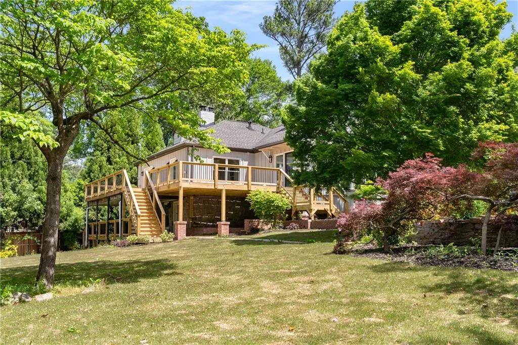 490 Rock Springs Road Ne, Atlanta, Georgia 30324, 4 Bedrooms Bedrooms, ,4 BathroomsBathrooms,Residential,For Sale,490 Rock Springs Road Ne,7610661