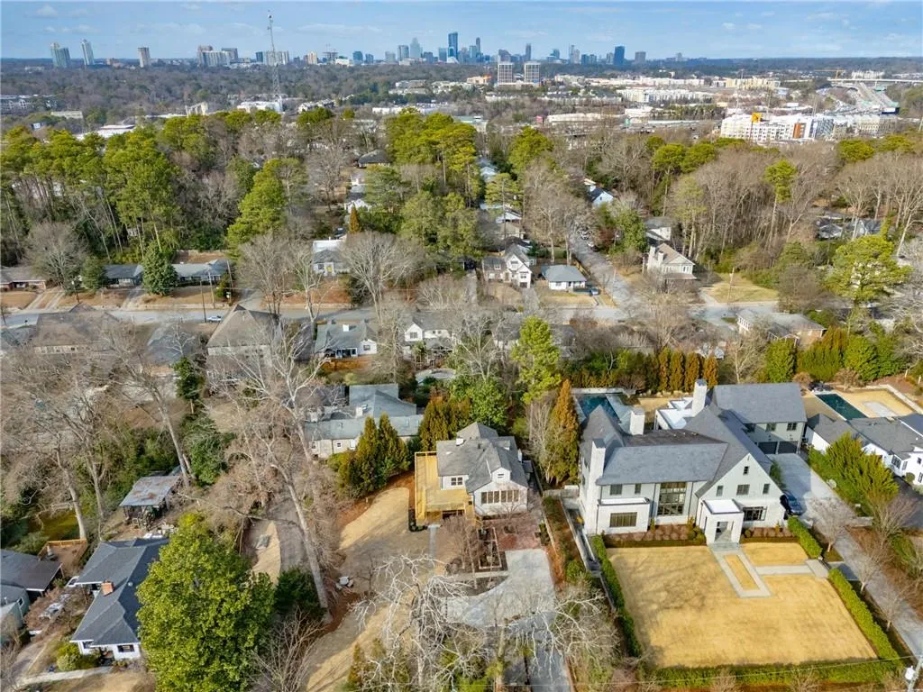 490 Rock Springs Road Ne, Atlanta, Georgia 30324, 4 Bedrooms Bedrooms, ,4 BathroomsBathrooms,Residential,For Sale,490 Rock Springs Road Ne,7610661