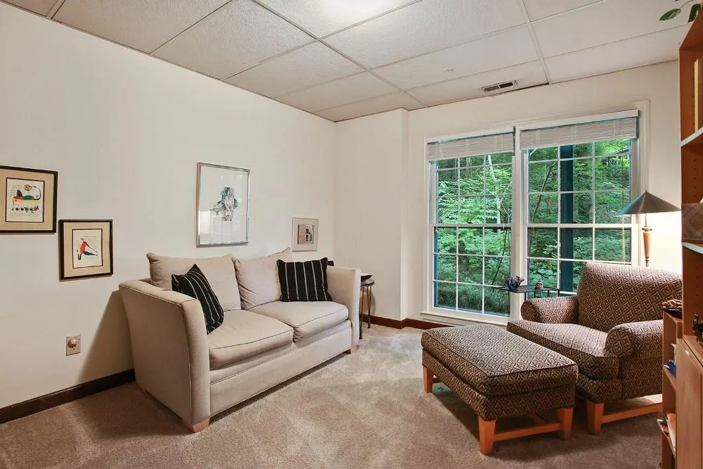 455 Ferry Landing, Sandy Springs, Georgia 30328, 5 Bedrooms Bedrooms, ,4 BathroomsBathrooms,Residential,Sold,455 Ferry Landing,5705947
