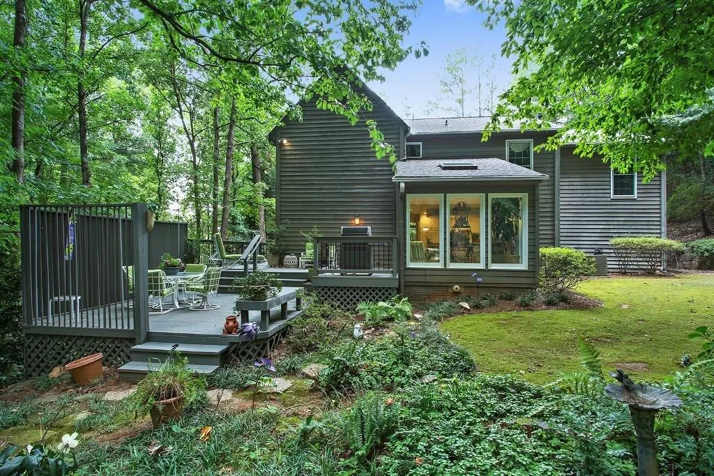 455 Ferry Landing, Sandy Springs, Georgia 30328, 5 Bedrooms Bedrooms, ,4 BathroomsBathrooms,Residential,Sold,455 Ferry Landing,5705947