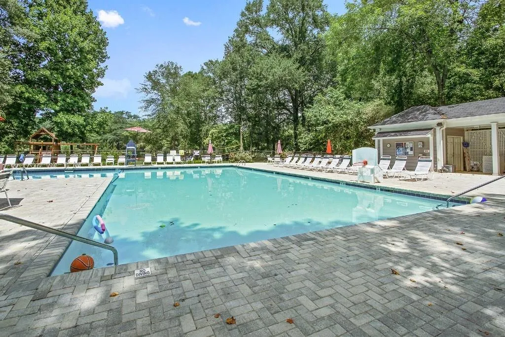 455 Ferry Landing, Sandy Springs, Georgia 30328, 5 Bedrooms Bedrooms, ,4 BathroomsBathrooms,Residential,Sold,455 Ferry Landing,5705947