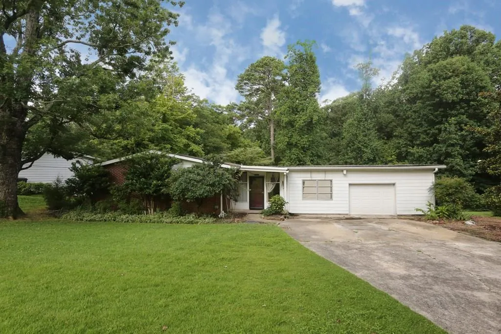 6436 N Hampton Drive Ne, Sandy Springs, Georgia 30328, 4 Bedrooms Bedrooms, ,2 BathroomsBathrooms,Residential,Sold,6436 N Hampton Drive Ne,5876672