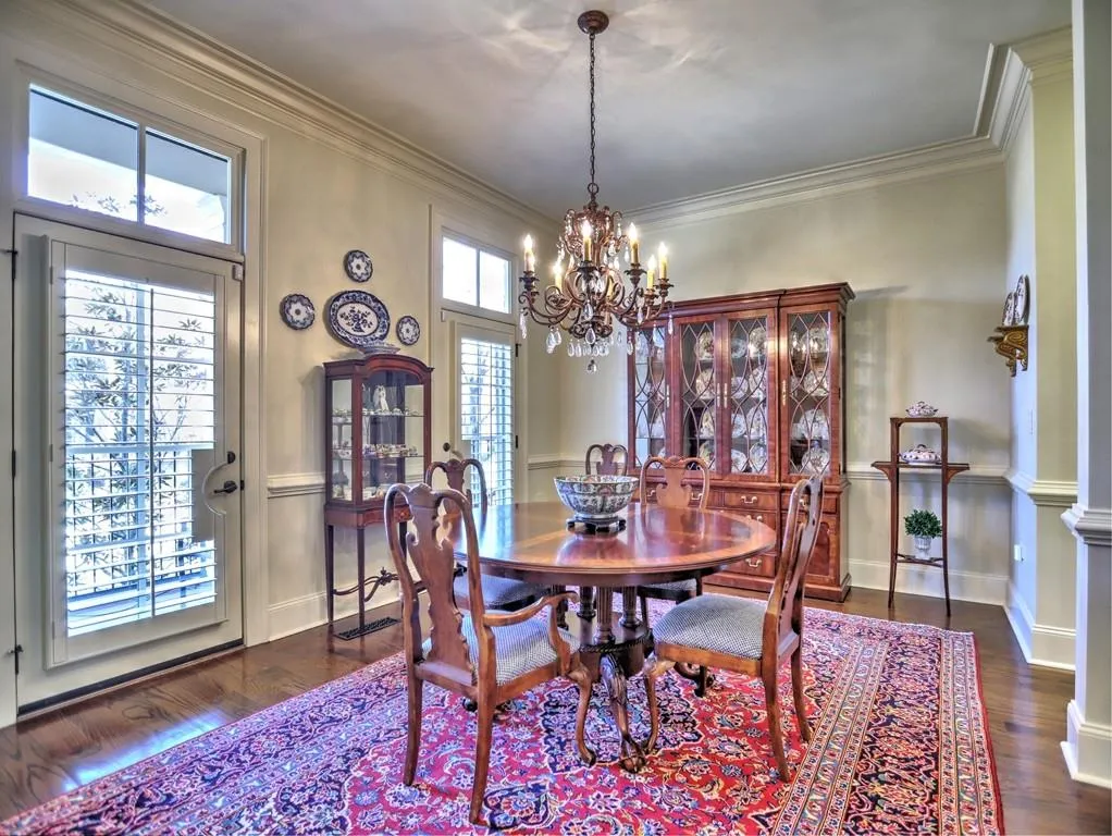 605 Riverlawn Court, Atlanta, Georgia 30339, 3 Bedrooms Bedrooms, ,3 BathroomsBathrooms,Residential,Sold,605 Riverlawn Court,7021835