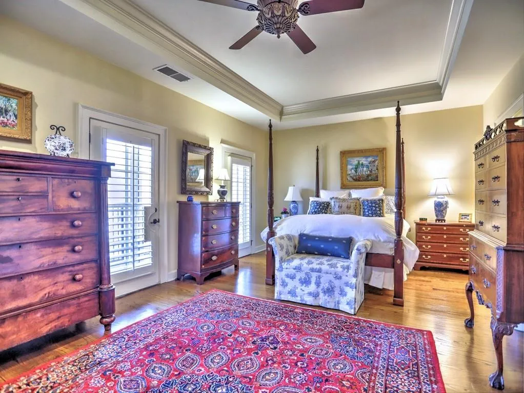 605 Riverlawn Court, Atlanta, Georgia 30339, 3 Bedrooms Bedrooms, ,3 BathroomsBathrooms,Residential,Sold,605 Riverlawn Court,7021835