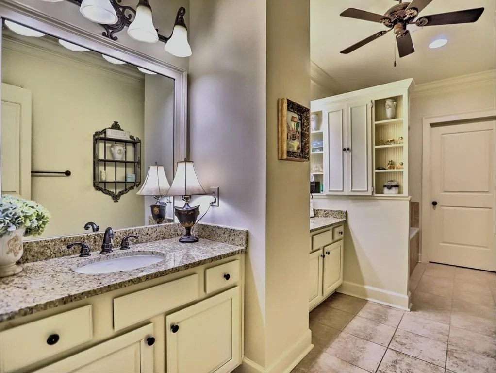 605 Riverlawn Court, Atlanta, Georgia 30339, 3 Bedrooms Bedrooms, ,3 BathroomsBathrooms,Residential,Sold,605 Riverlawn Court,7021835