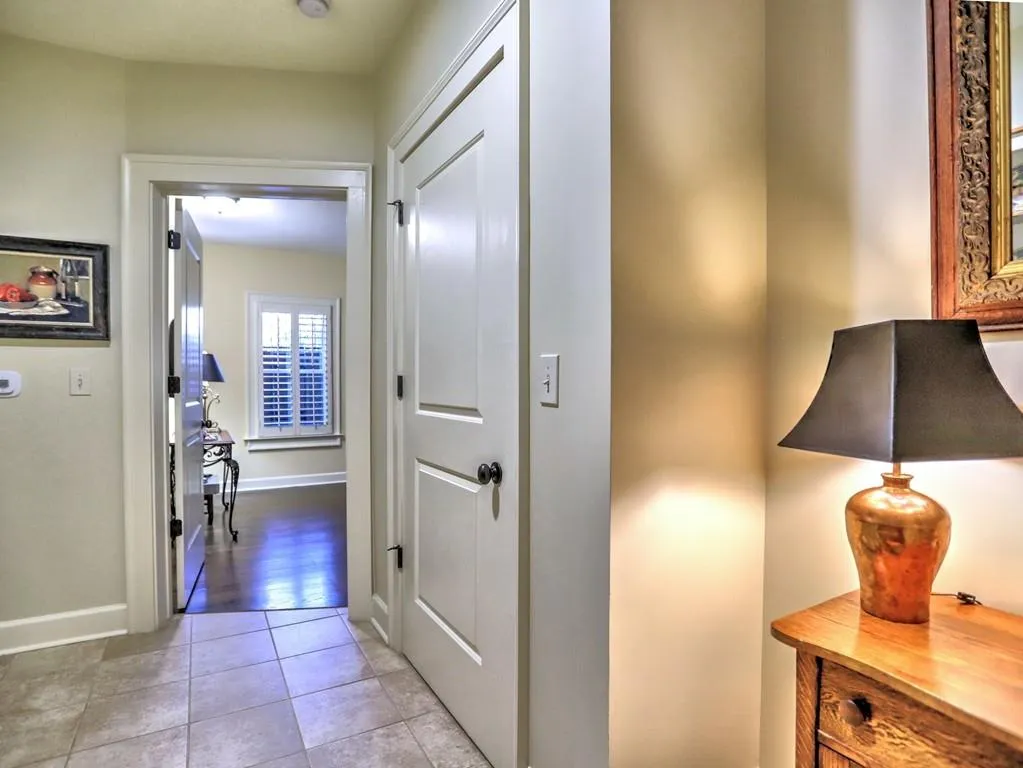 605 Riverlawn Court, Atlanta, Georgia 30339, 3 Bedrooms Bedrooms, ,3 BathroomsBathrooms,Residential,Sold,605 Riverlawn Court,7021835