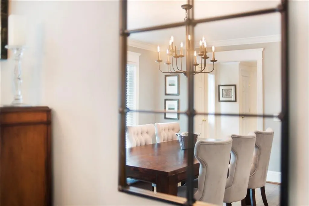 5680 Eden Roc Lane, Atlanta, Georgia 30342, 4 Bedrooms Bedrooms, ,4 BathroomsBathrooms,Residential,Sold,5680 Eden Roc Lane,6784403