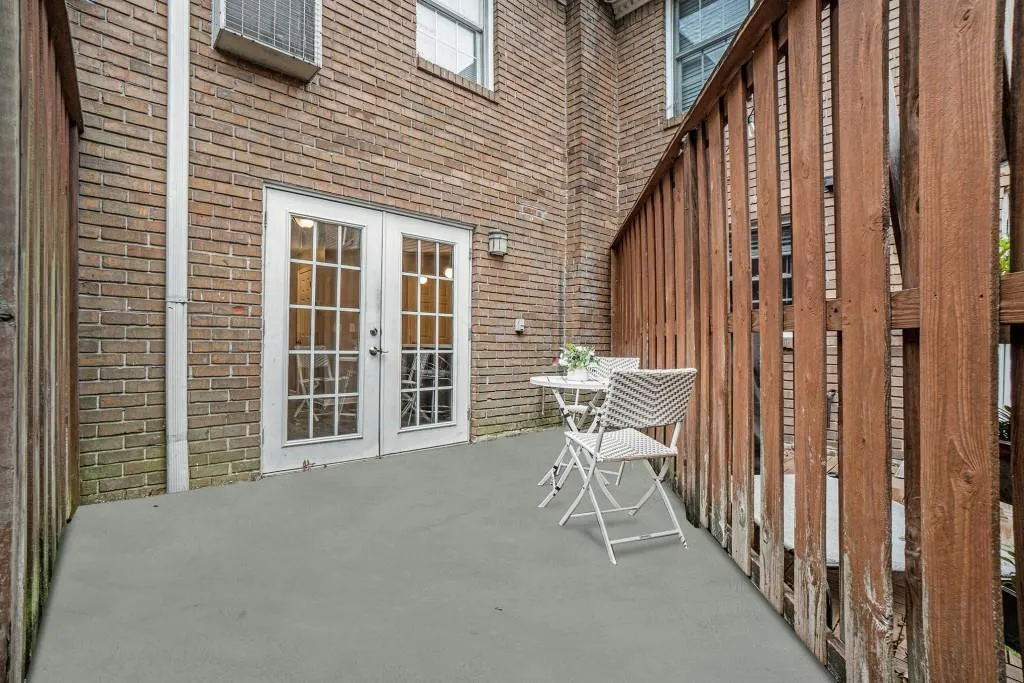 Back Patio Fully Fenced