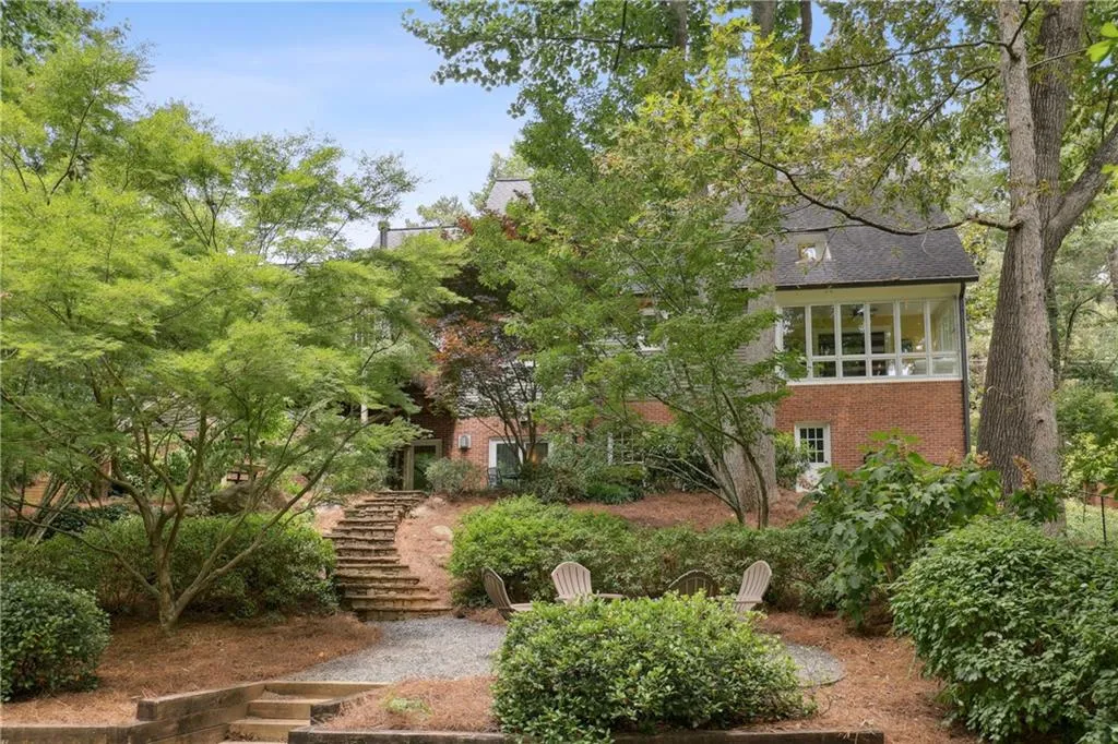 94 River Park Drive, Sandy Springs, Georgia 30328, 5 Bedrooms Bedrooms, ,4 BathroomsBathrooms,Residential,Sold,94 River Park Drive,7074026