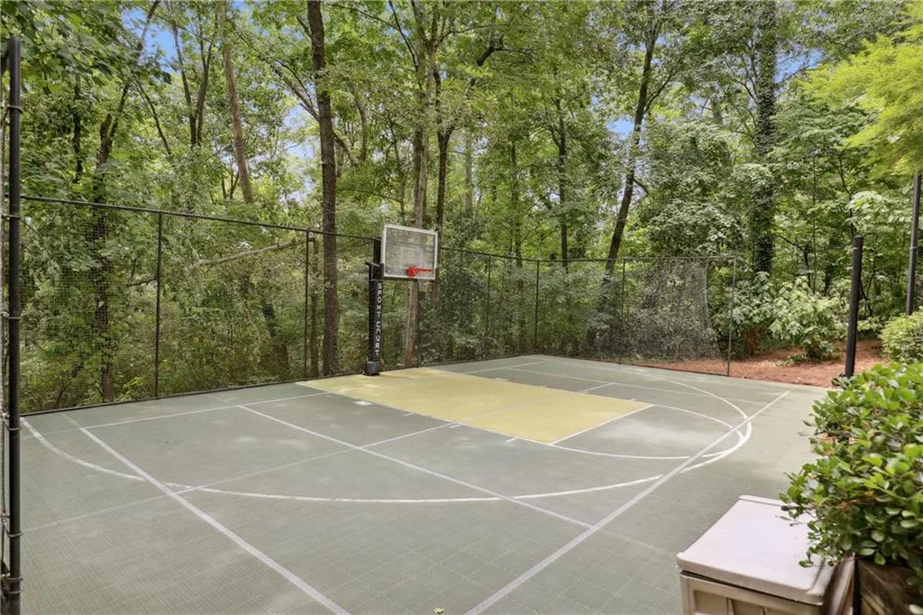 94 River Park Drive, Sandy Springs, Georgia 30328, 5 Bedrooms Bedrooms, ,4 BathroomsBathrooms,Residential,Sold,94 River Park Drive,7074026