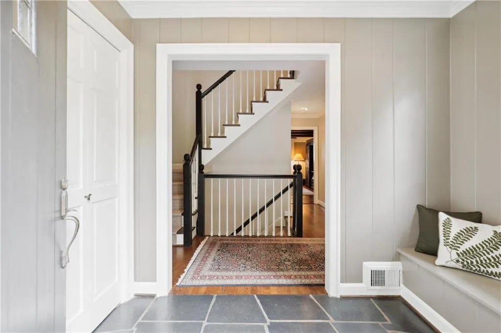 94 River Park Drive, Sandy Springs, Georgia 30328, 5 Bedrooms Bedrooms, ,4 BathroomsBathrooms,Residential,Sold,94 River Park Drive,7074026